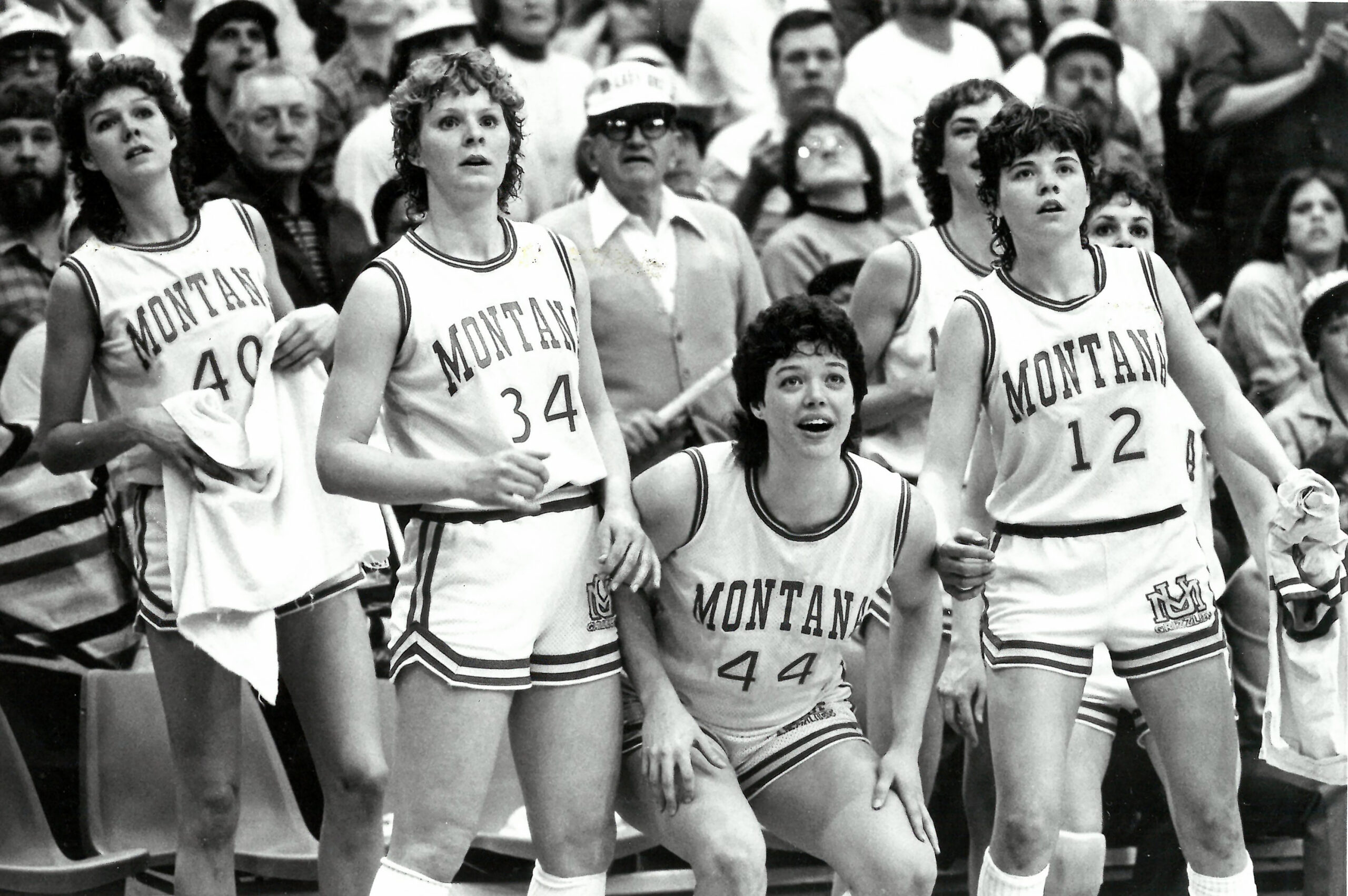 Montana Lady Griz team shot on the court
