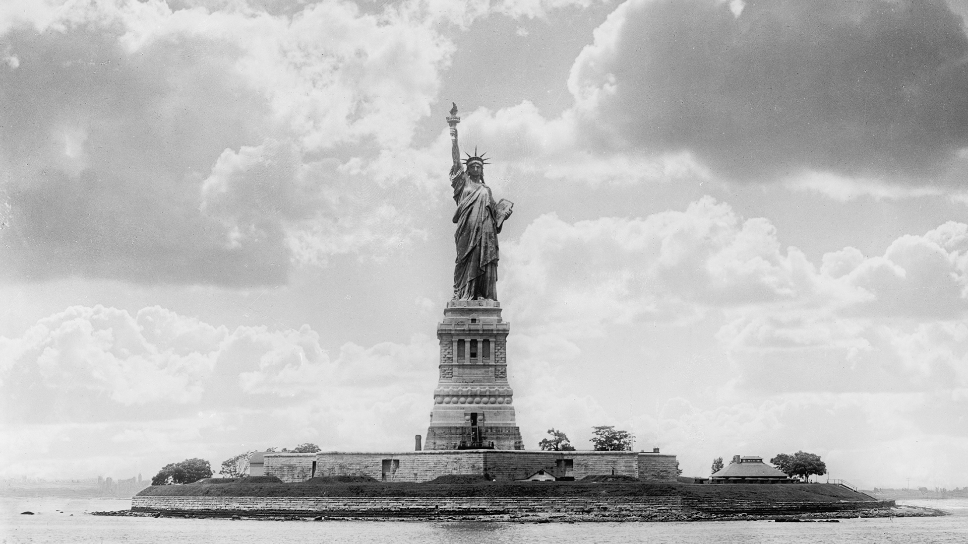 A Black nd white photo of the Statue of Liberty